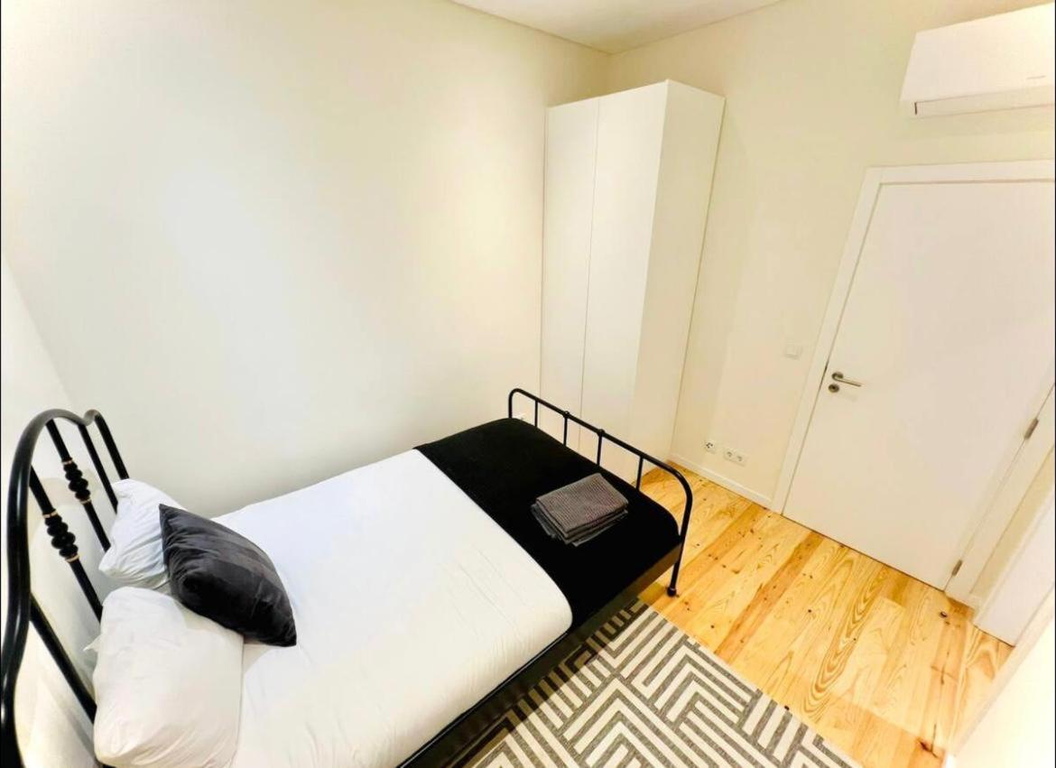 Lisbon City Center 3 Bedroom Flat Next To Avenida Liberdade Exterior photo